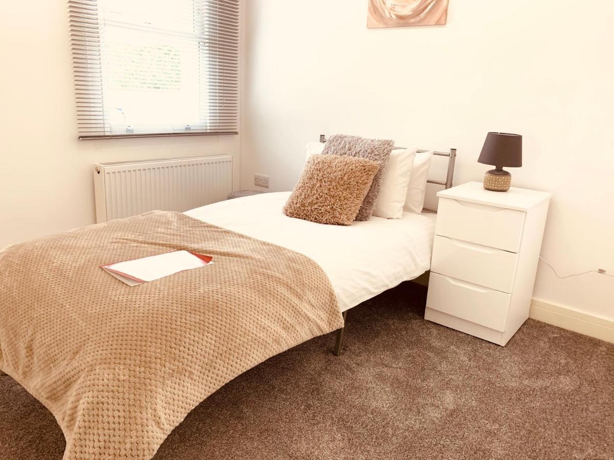 Elthorne Luxury Apartments - Uxbridge Dış mekan fotoğraf